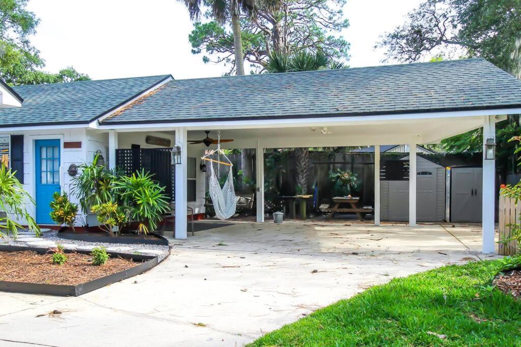 The Mini Moody - Luxurious Home Recently Renovated Close To Beach & Downtown St. Augustine Bagian luar foto