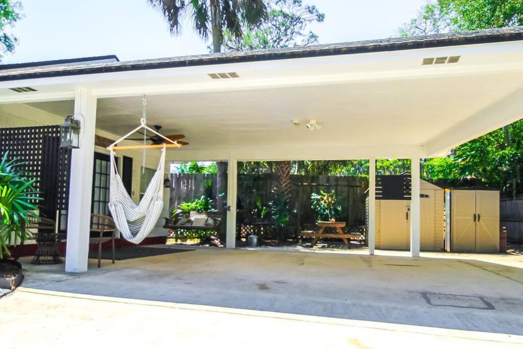 The Mini Moody - Luxurious Home Recently Renovated Close To Beach & Downtown St. Augustine Bagian luar foto