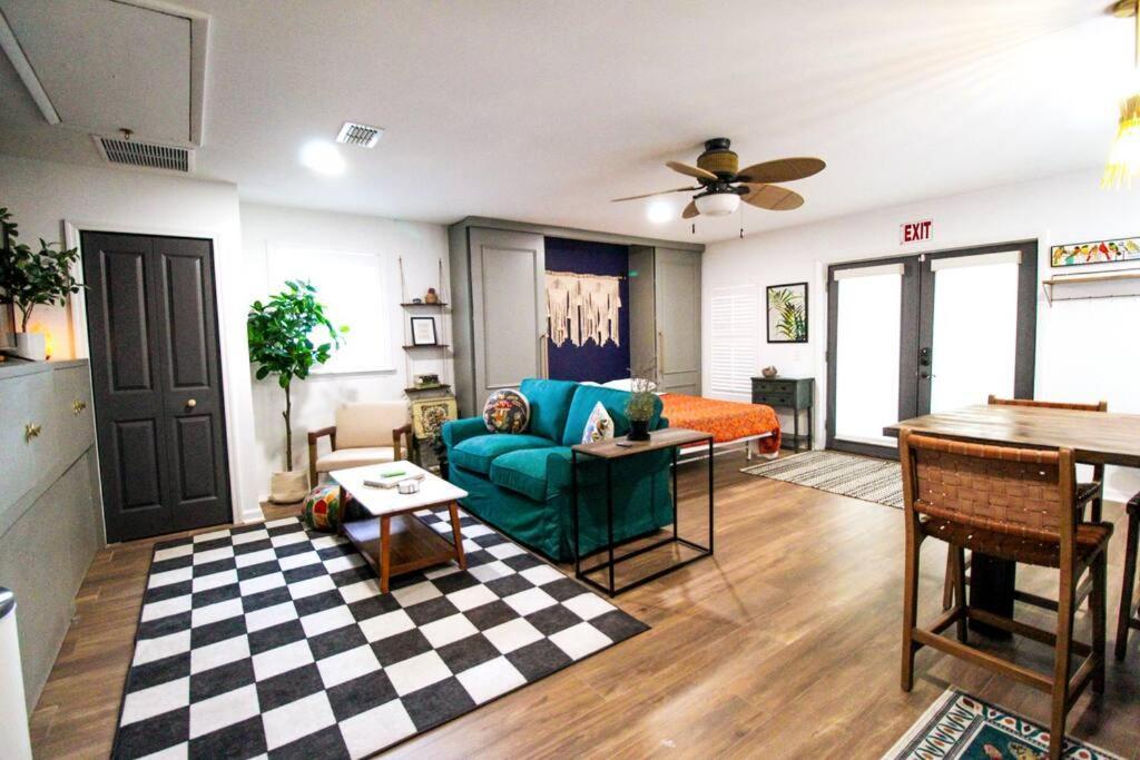 The Mini Moody - Luxurious Home Recently Renovated Close To Beach & Downtown St. Augustine Bagian luar foto