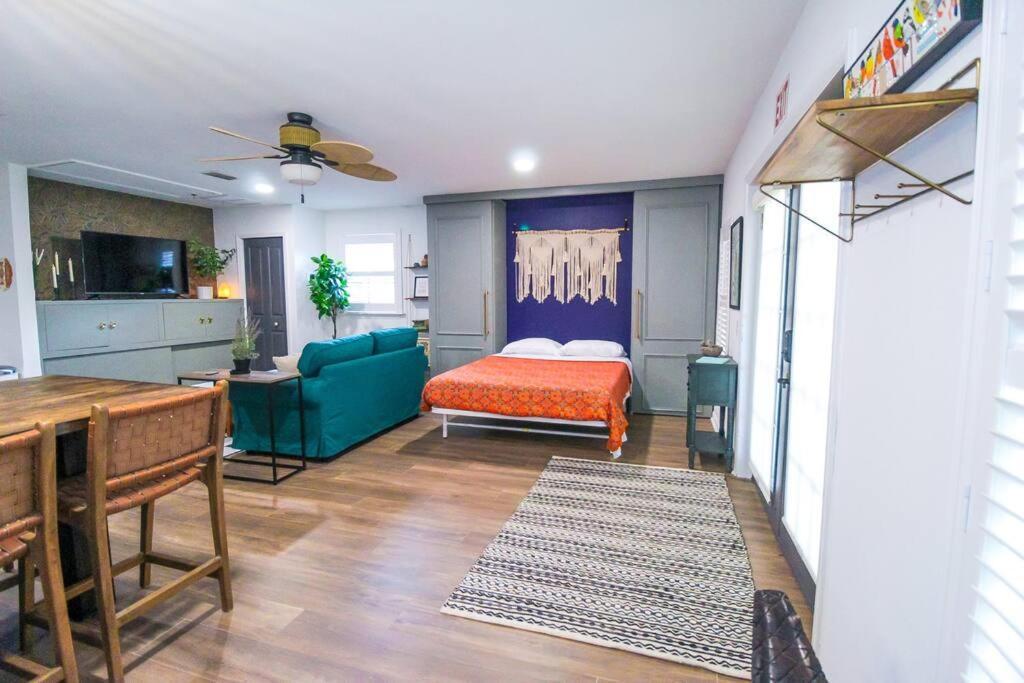 The Mini Moody - Luxurious Home Recently Renovated Close To Beach & Downtown St. Augustine Bagian luar foto